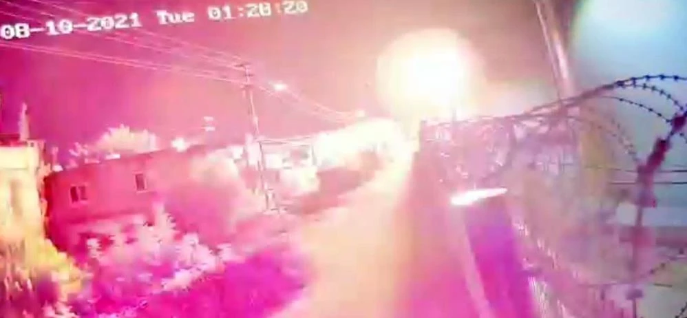 Mersin'de korkutan patlama kameralara böyle yansıdı